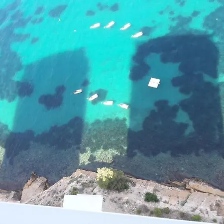 Gemelos Sealine דירה